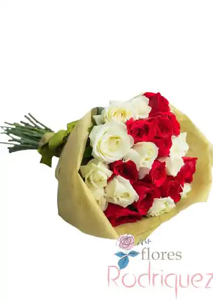 Ramo de Rosas Blancas Y Rojas en Bogotá