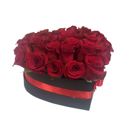 Hermosa Caja Corazon 24 Rosas Rojas para bogota