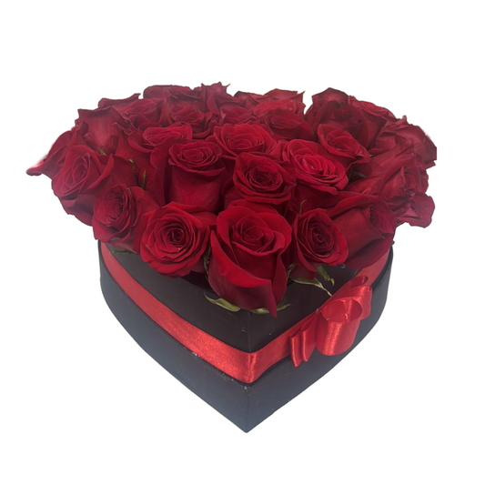 Hermosa Caja Corazon 24 Rosas Rojas para bogota