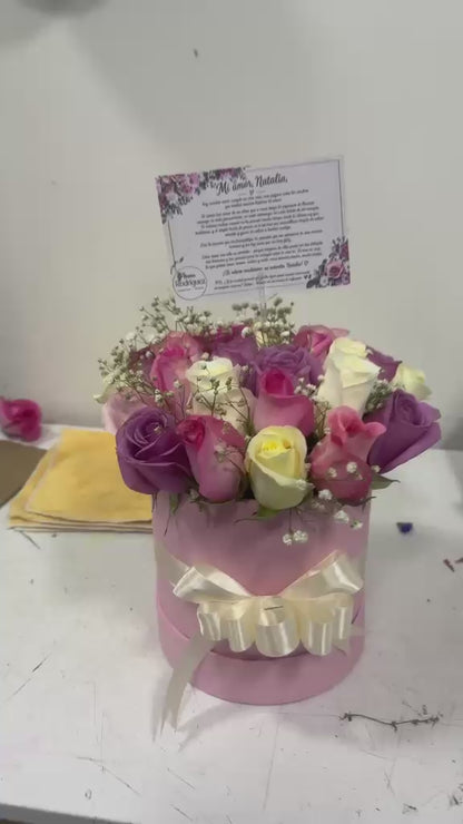 Caja Cilindrica de Rosas Pastel Hermosa para Cumpleaños